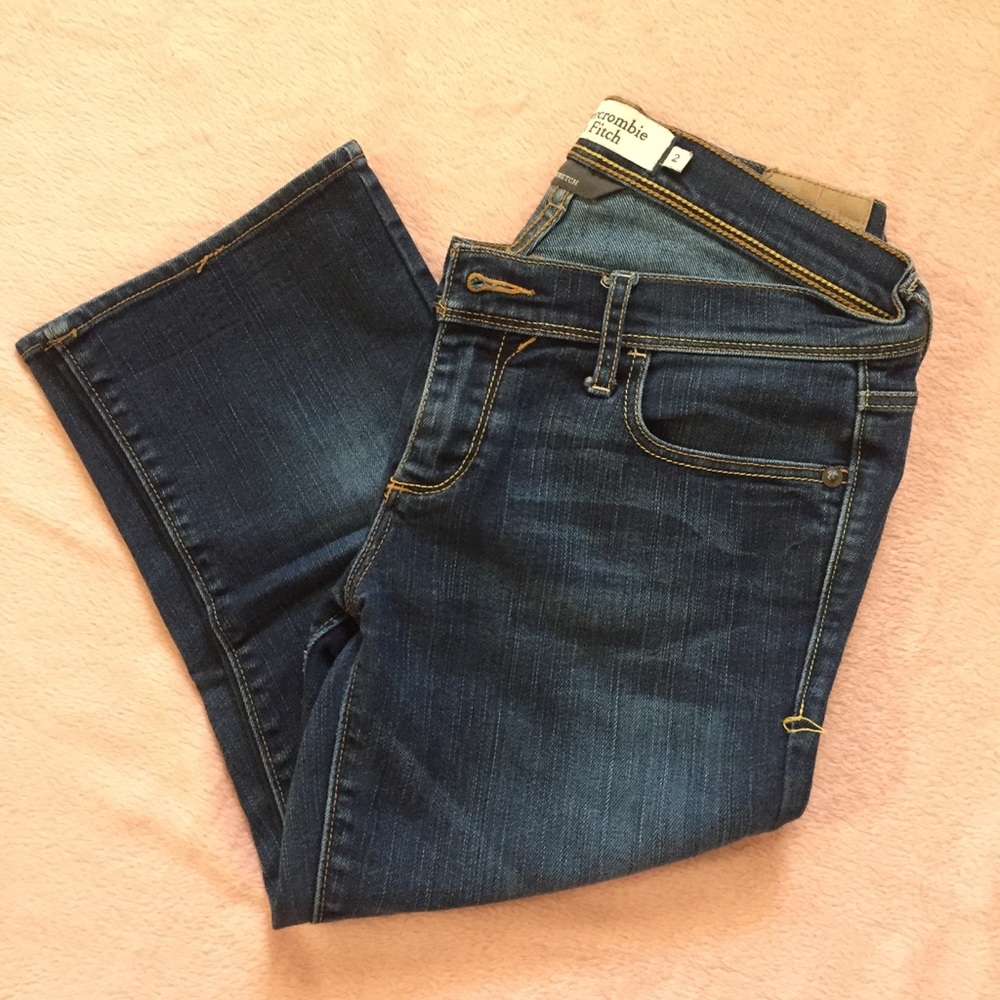 Abercrombie & Fitch Cropped Jeans